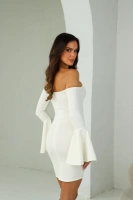 Sheila - Damska Sukienka kremowa elegancka dopasowana 'Dasti Cream'